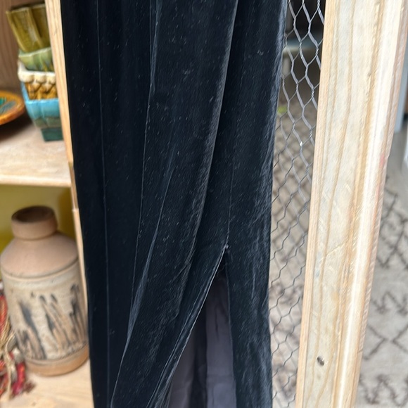 Vintage Albert Nipon Black Velvet Strapless Gown - Picture 8 of 16